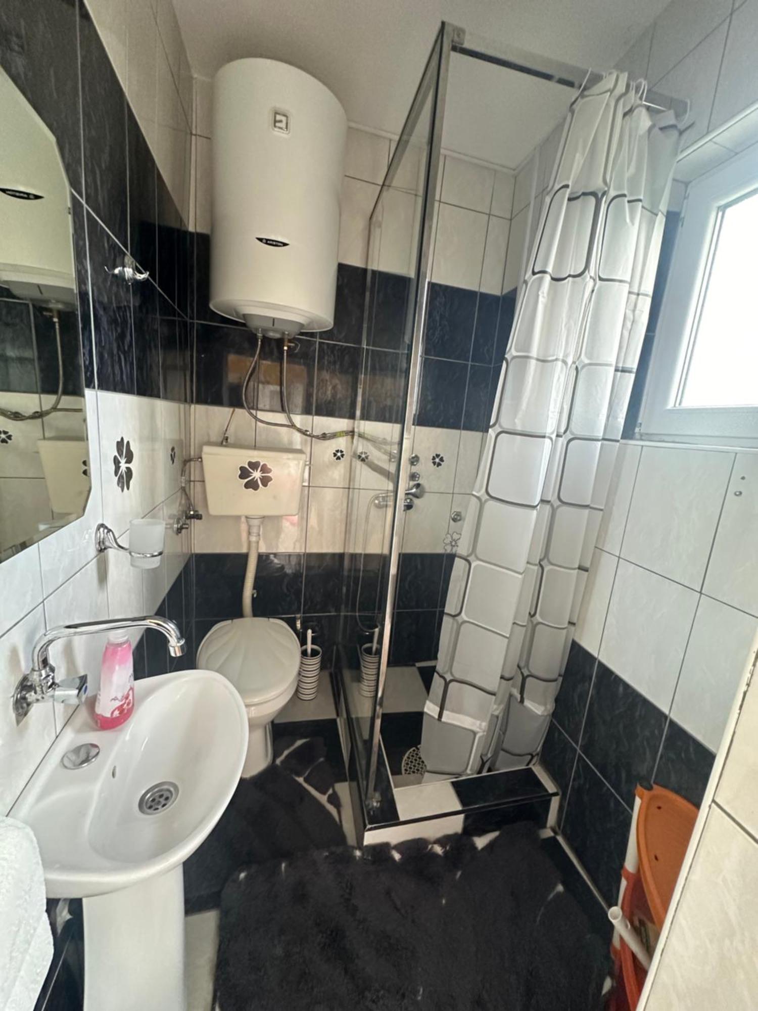 Apartman Lili Cetinje Exterior photo